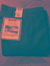 Pantalón Wrangler Poly Negro Japs 023