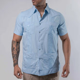 Guayabera Platini Performance Bordada Celeste