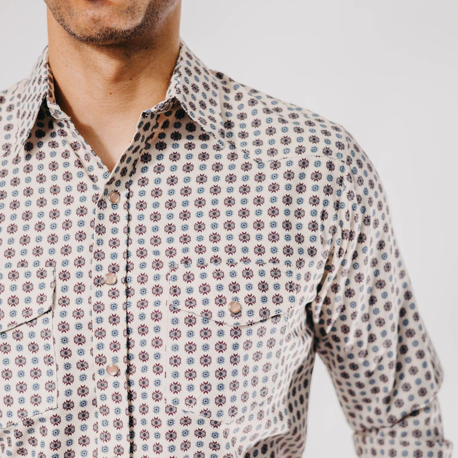 Camisa American West Estampada Aztec Beige 028
