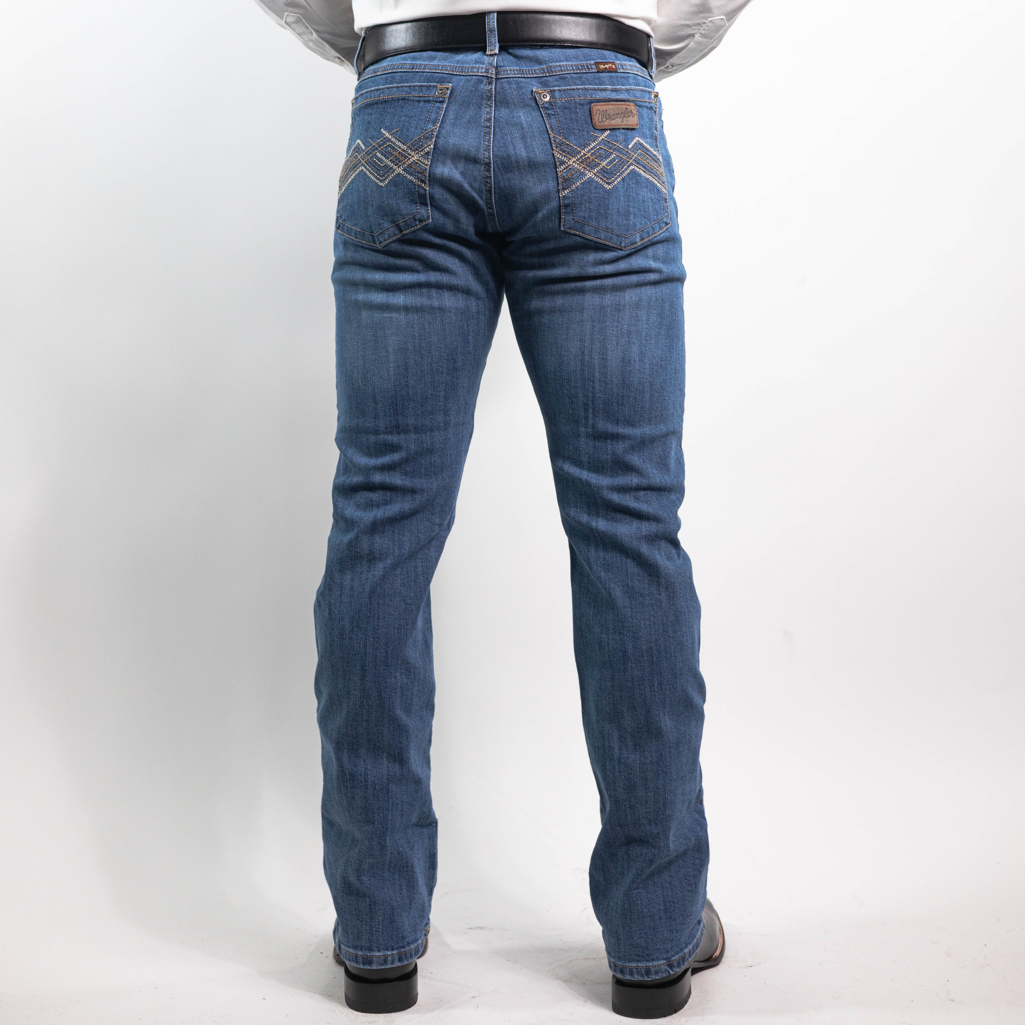 Pantalon Wrangler 20X Slim Boot 124