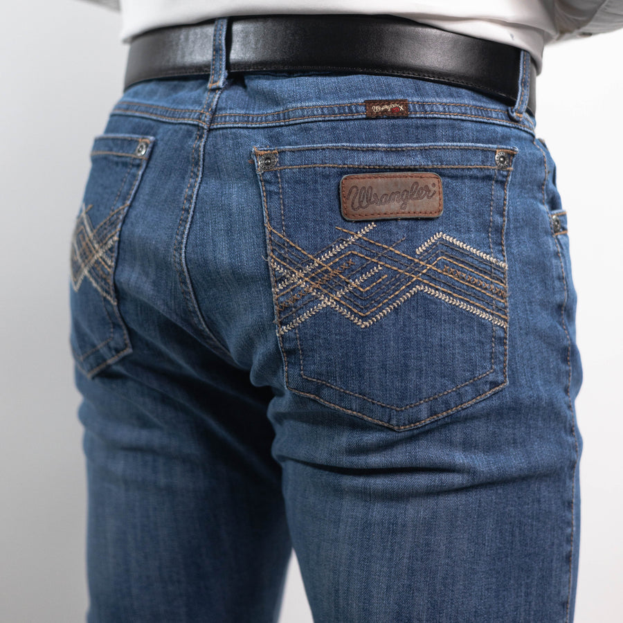 Pantalon Wrangler 20X Slim Boot 124