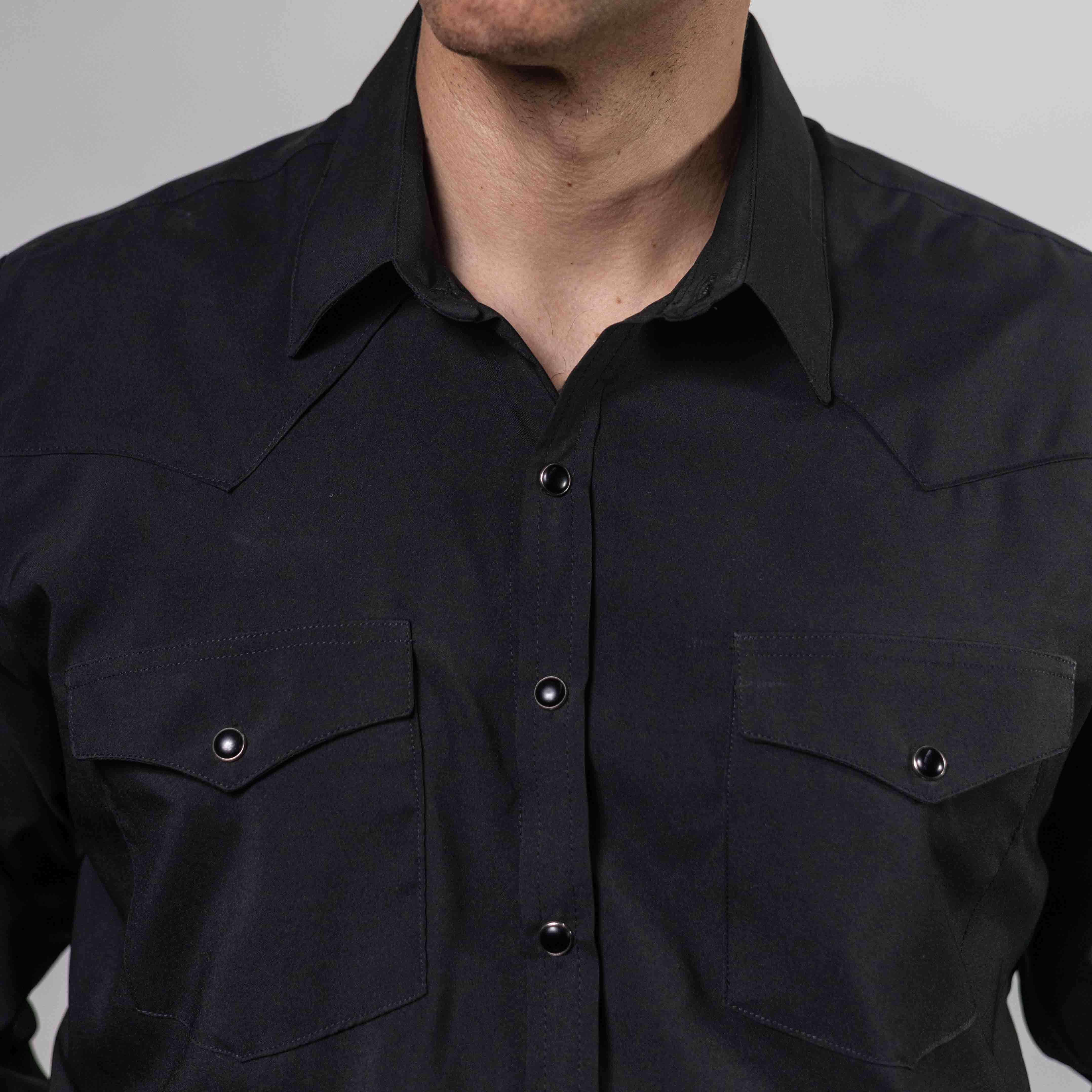 CUSTER LISA PERFORMANCE NEGRO