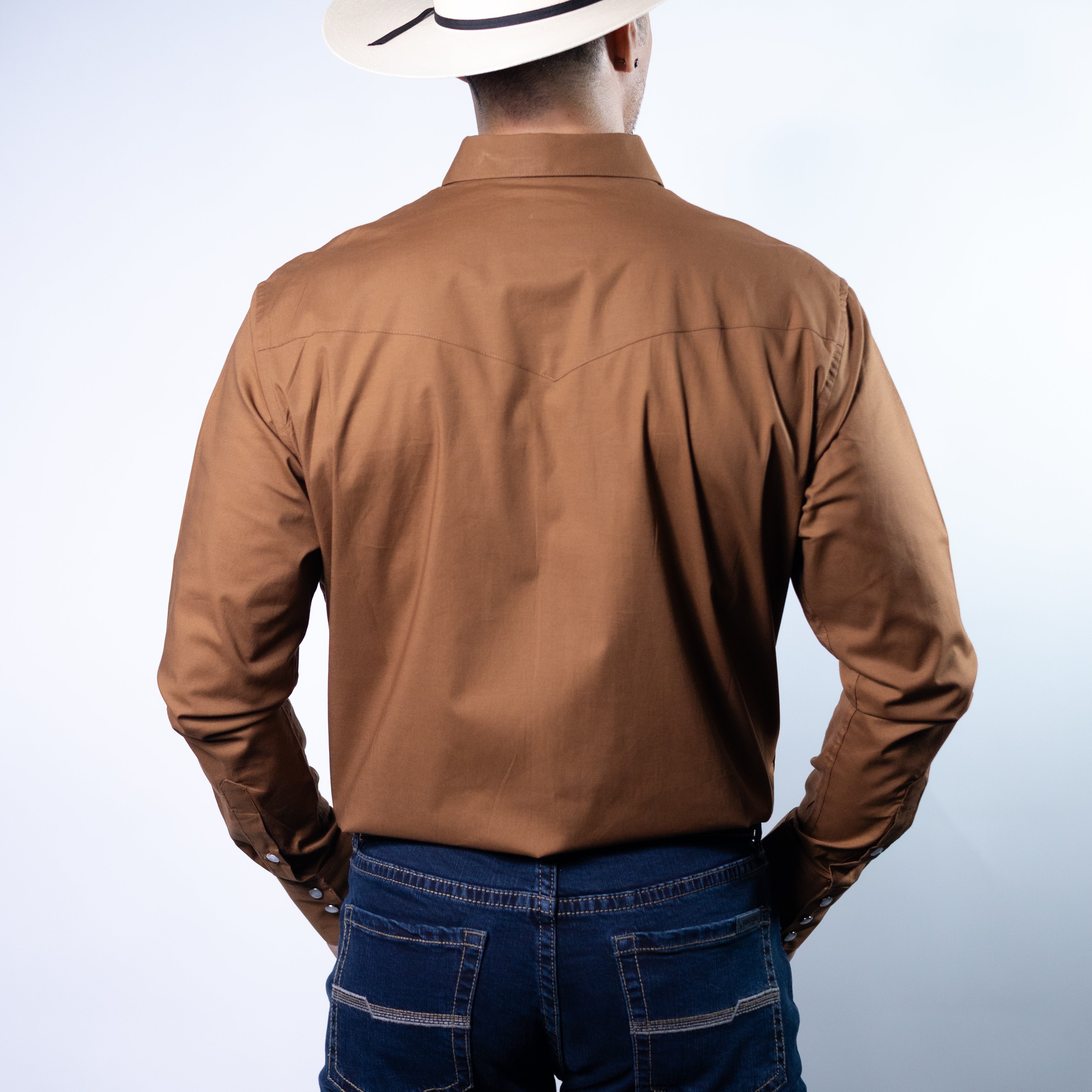 CAMISA MONTERO LISA CAFÉ