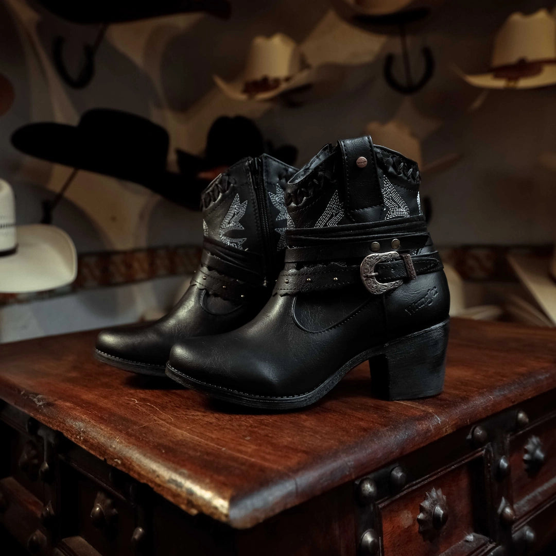 Botin Wrangler Solana Negro H-Oval 006