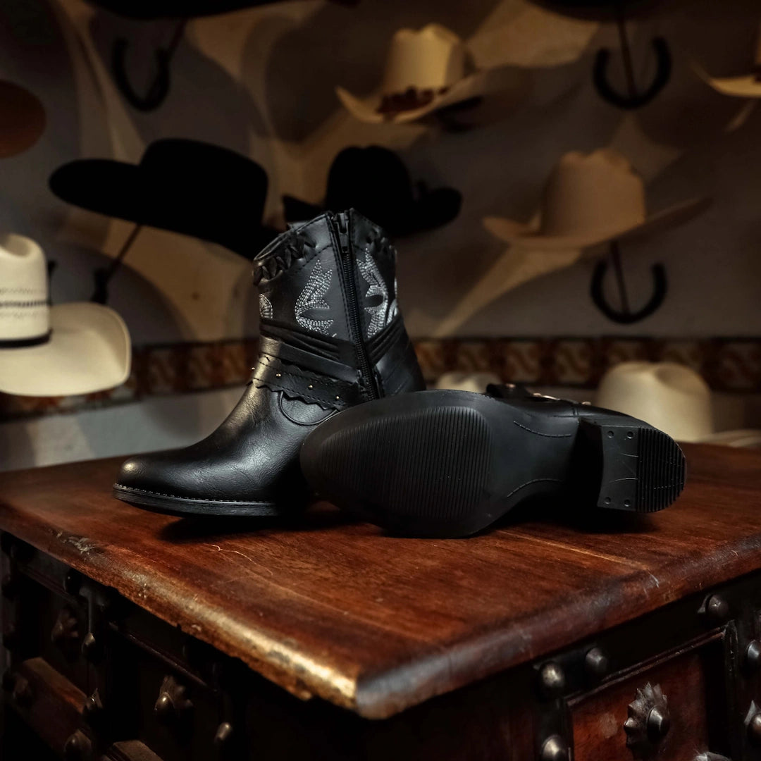 Botin Wrangler Solana Negro H-Oval 006