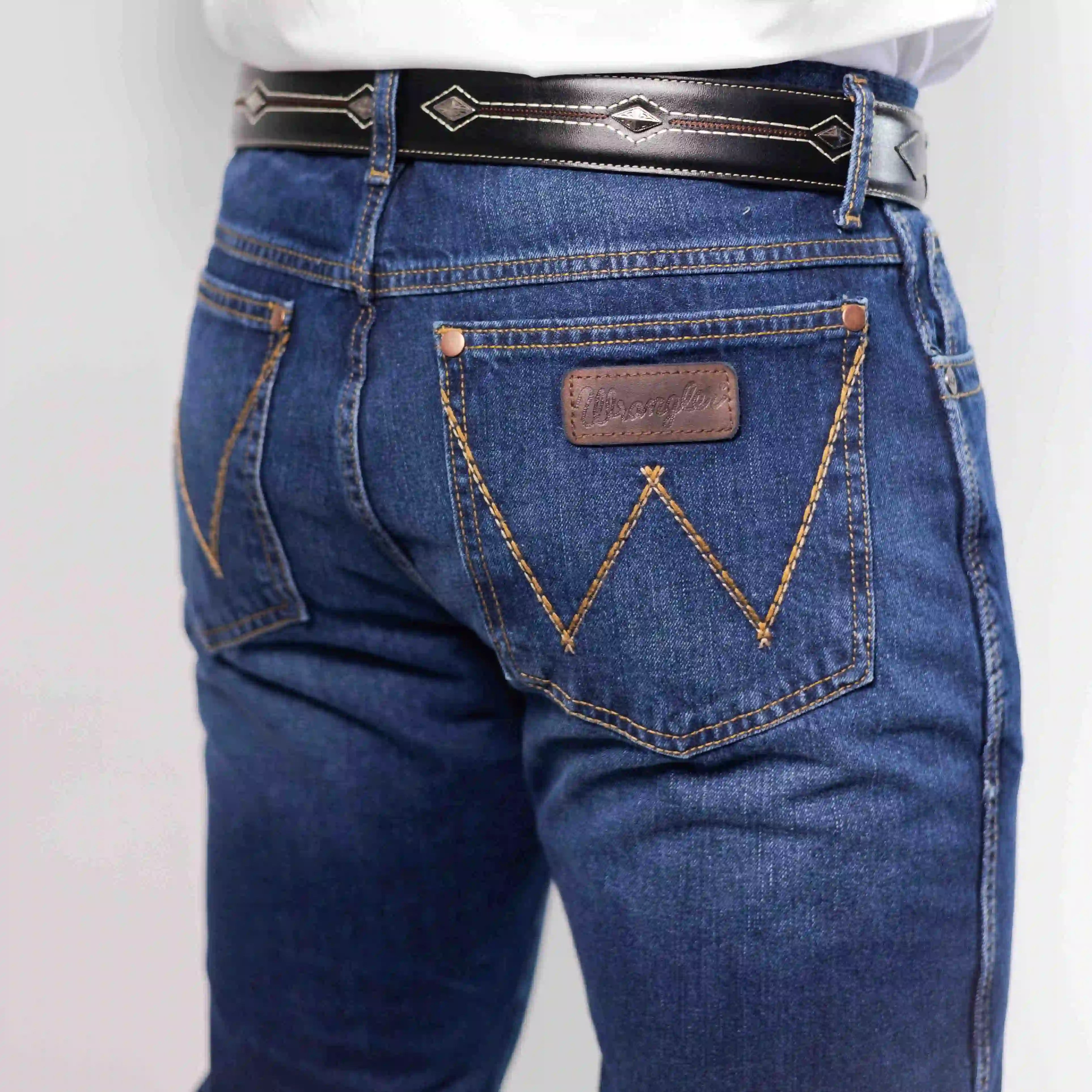 Pantalon Wrangler Retro Slim Boot 127