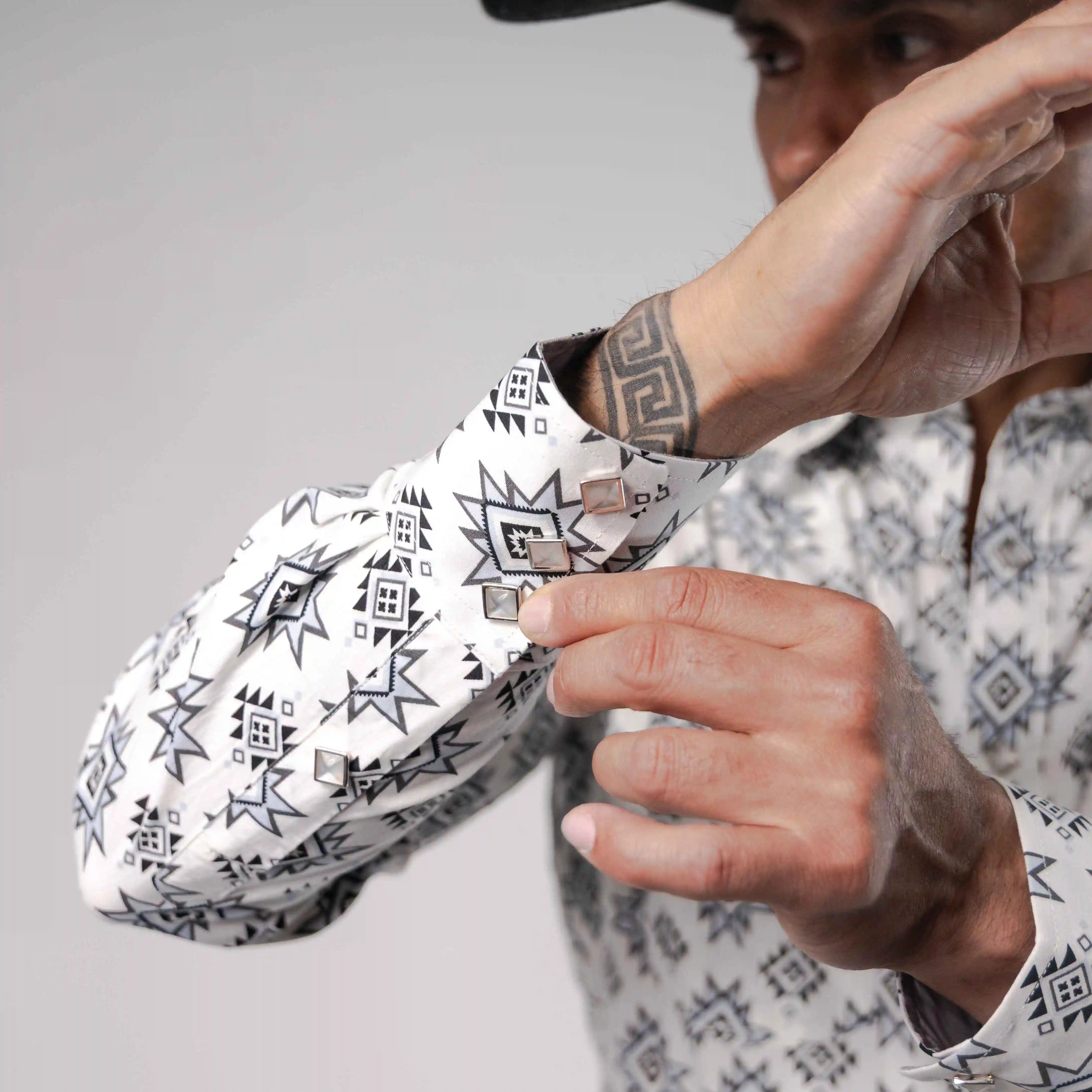 CAM PLATINI MODERN FIT EST AZTEC BLANCO