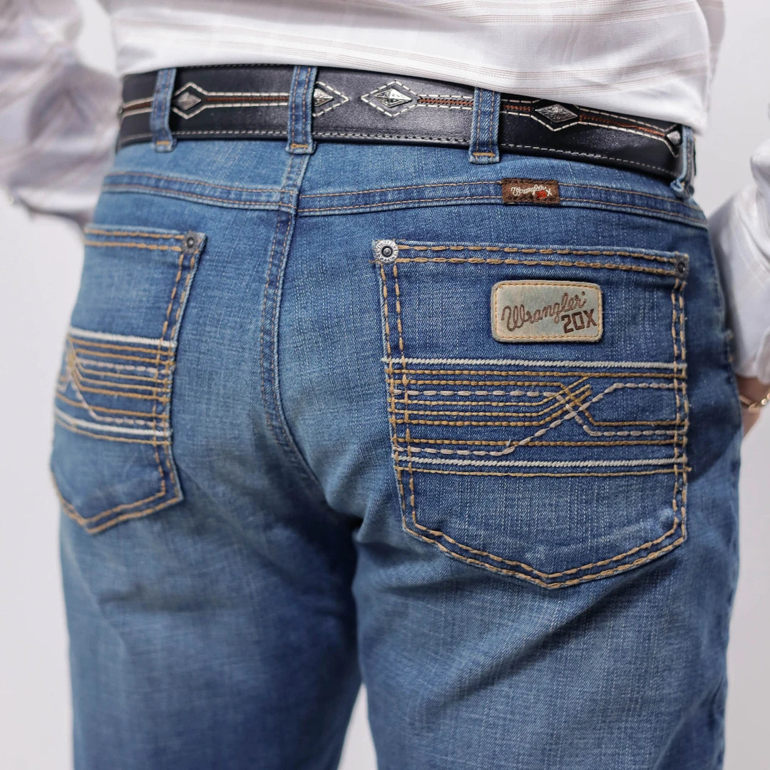 Pantalon Wrangler 20X Slim Straight 113