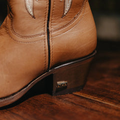 Bota Athiri Yanely Cleyton Miel 005