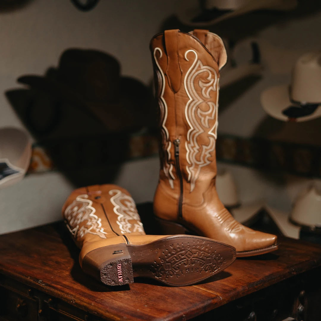 Bota Athiri Yanely Cleyton Miel 005
