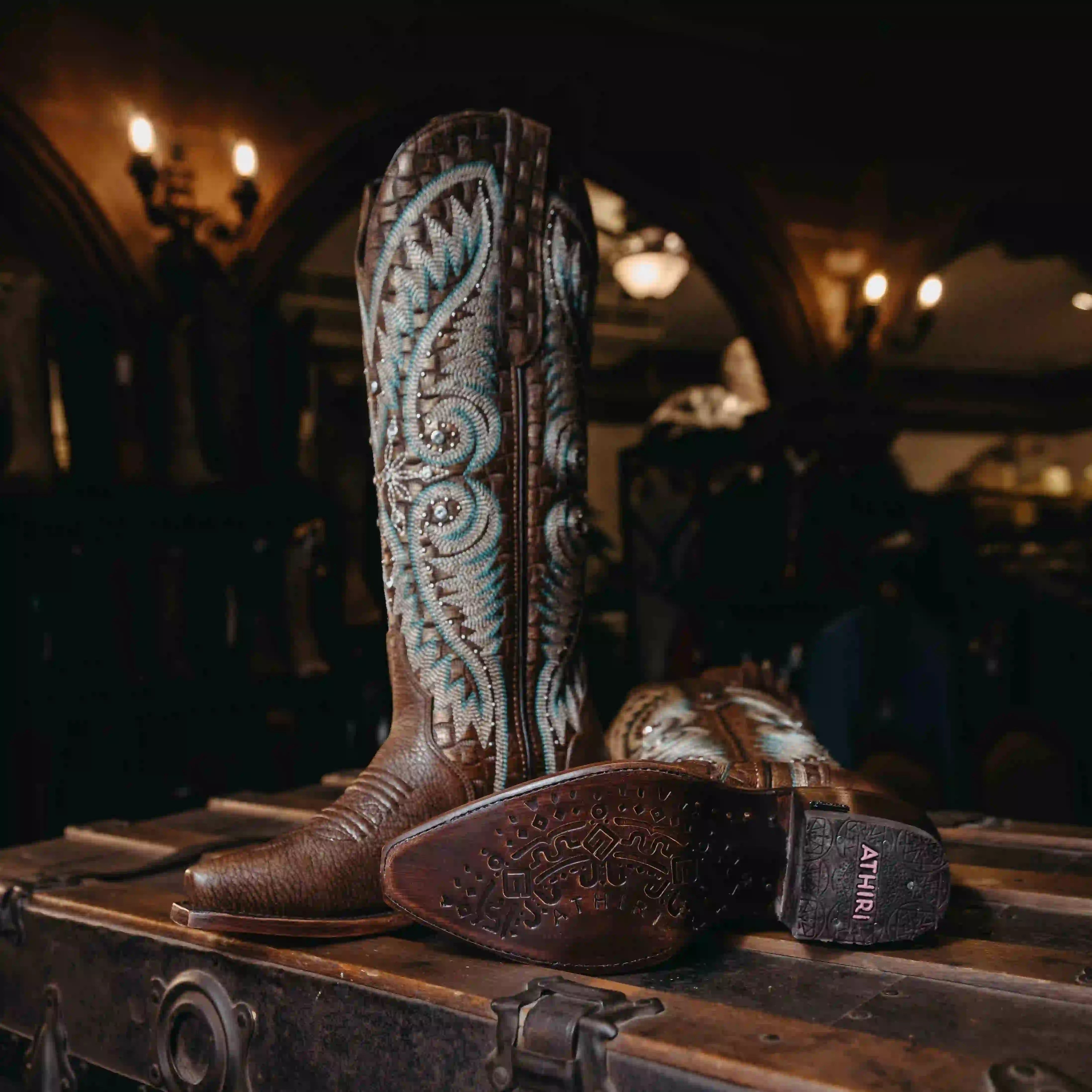 BOTA ATHIRI ATHALA CAVALIER CAFÉ H-MARIE