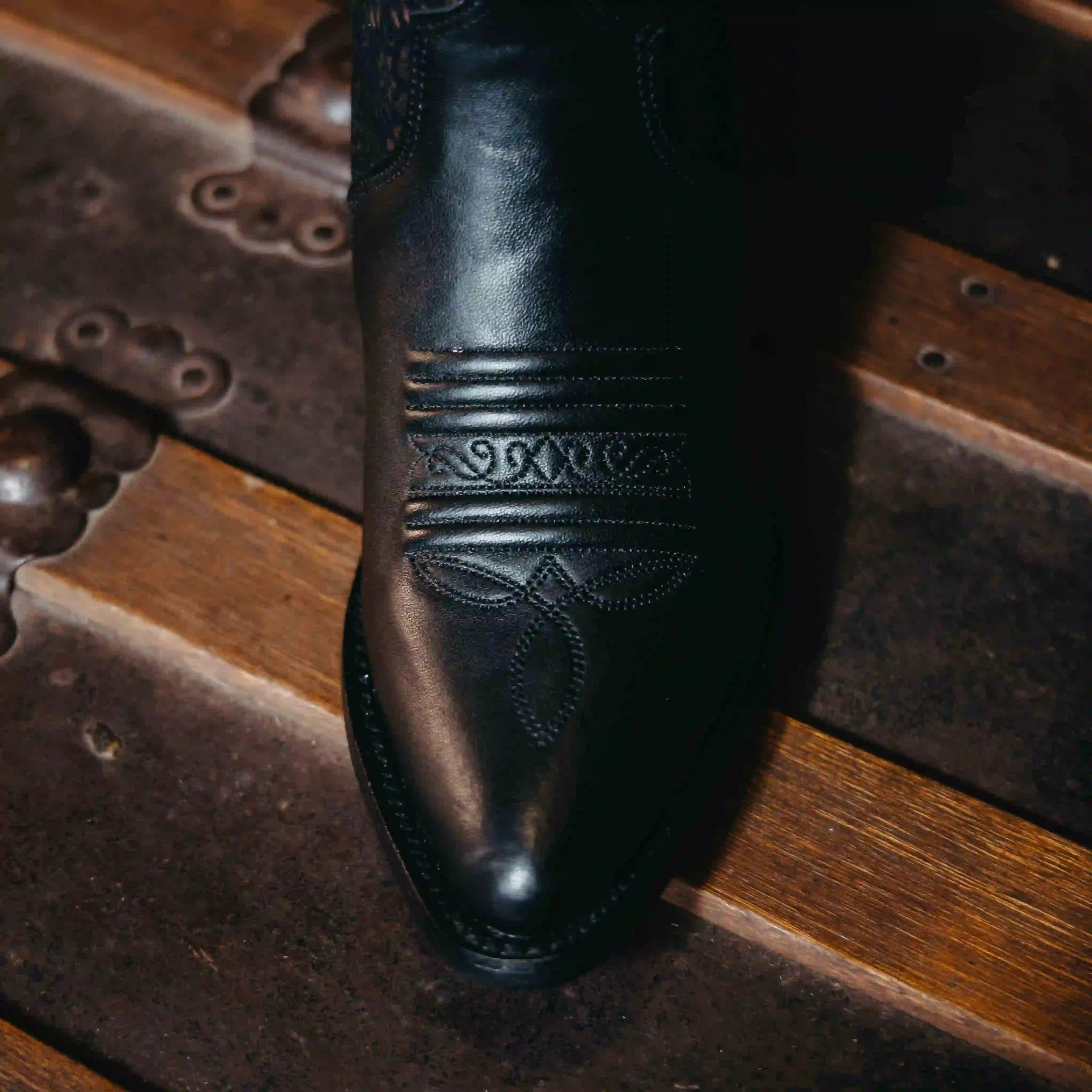 BOTA ATHIRI CEREY RUSH NEGRO H-ROUS OVAL
