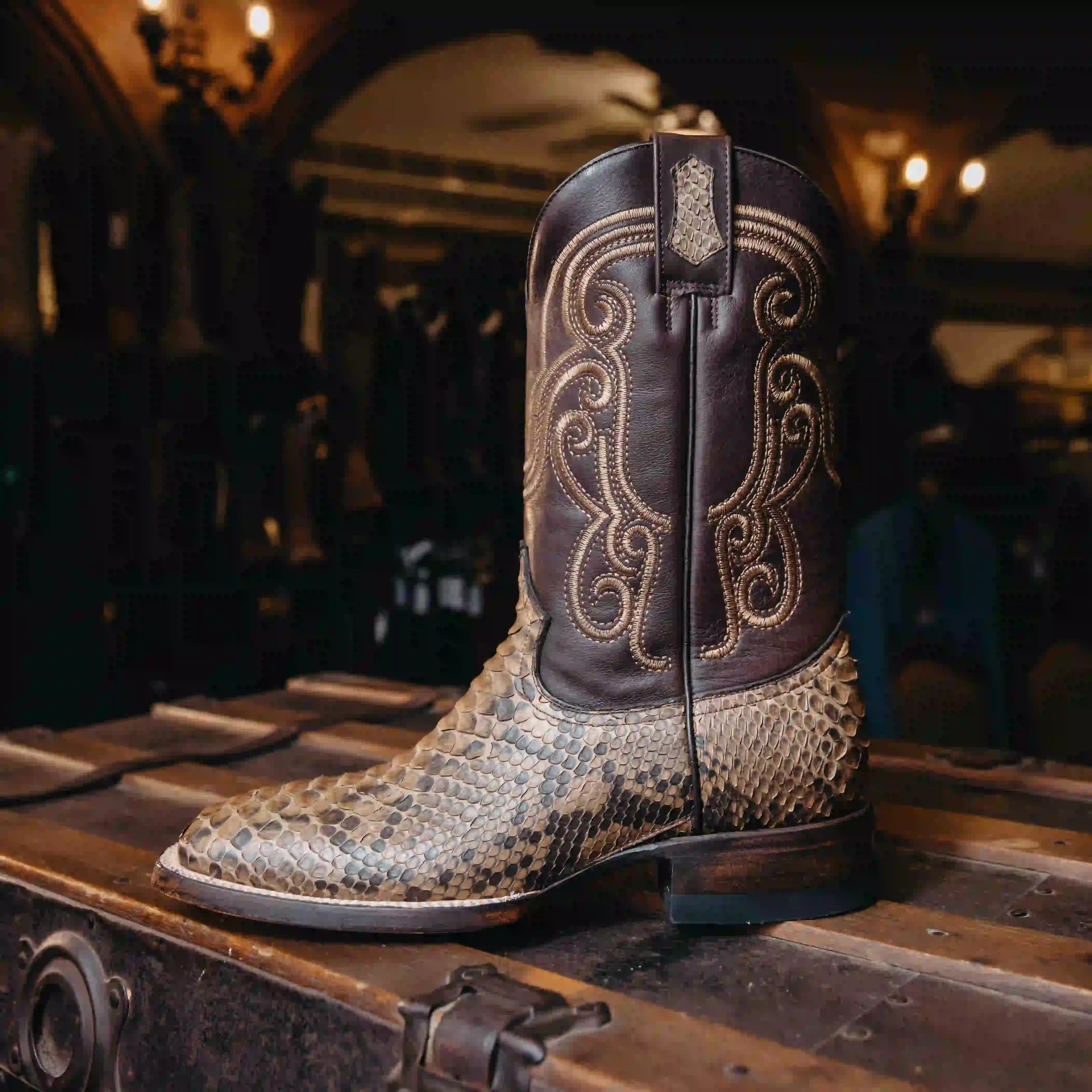 BOTA COWBOYS EXOTICA PITON CAML H-500
