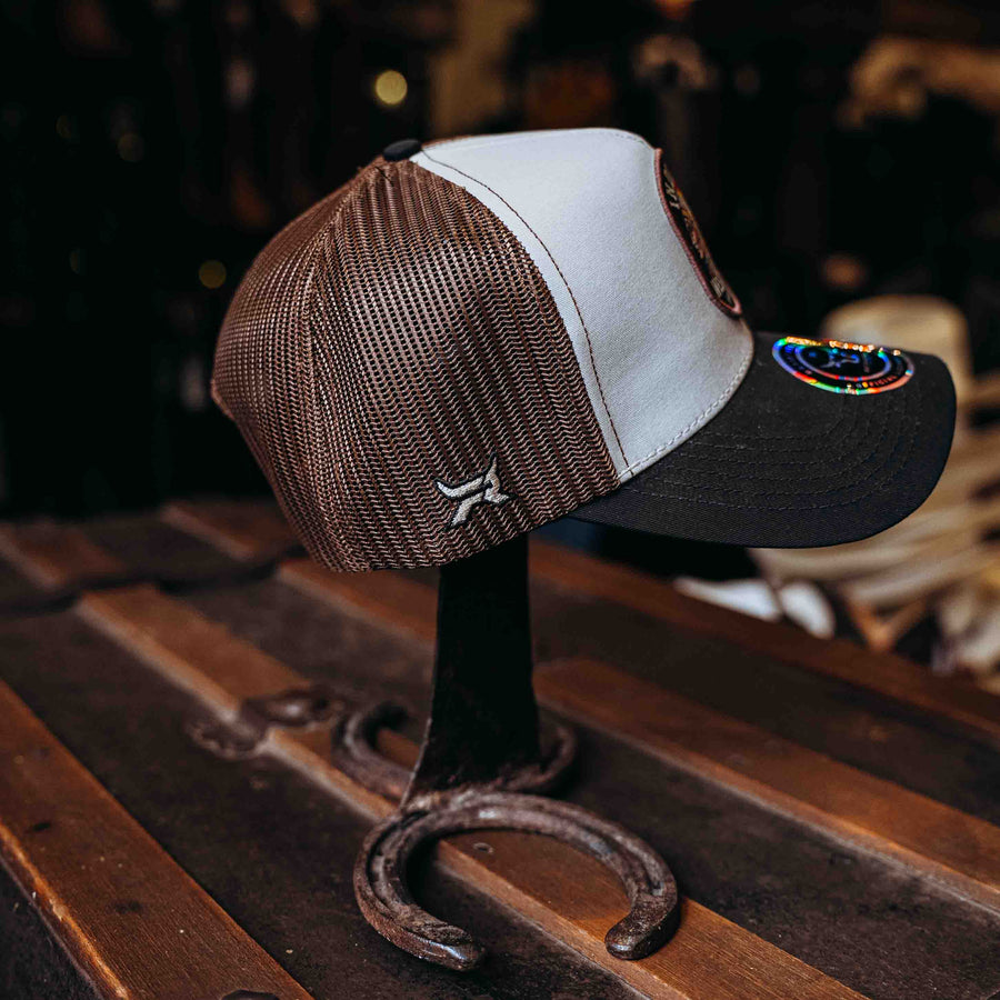 GORRA 5TH RANCH BULLS BEIGE GAMU/NGRO