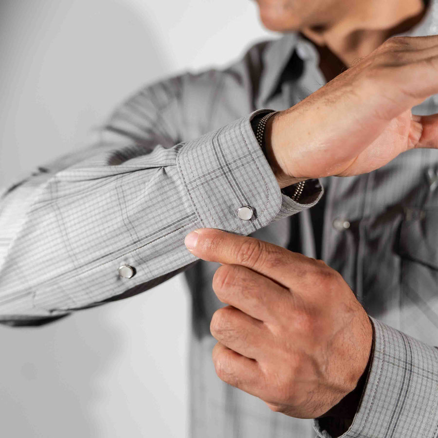 Camisa Wrangler Cuadros Bordado Color Gris