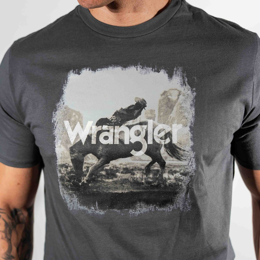PLAYERA WRANGLER GRIS MONTA