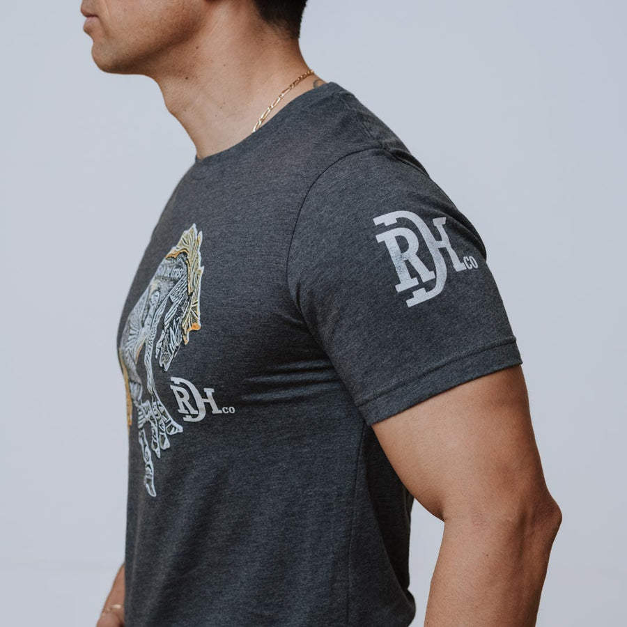 Playera Red Dirt Bucking Bronc Grey 006