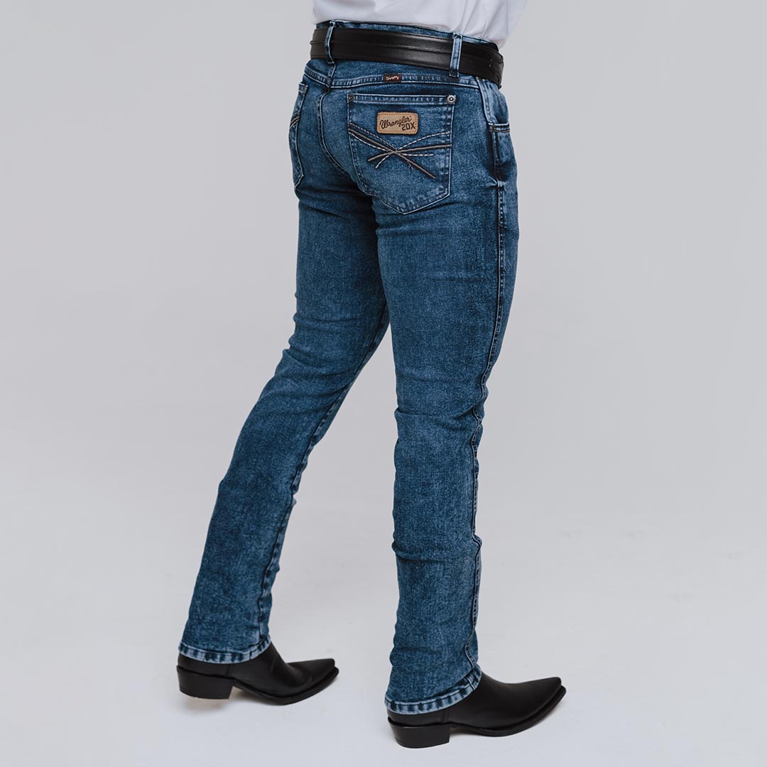 Pantalón Wrangler 20X Slim Straight 090