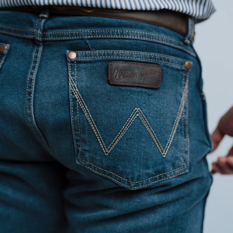 Pantalon Wrangler Retro Slim Boot 107