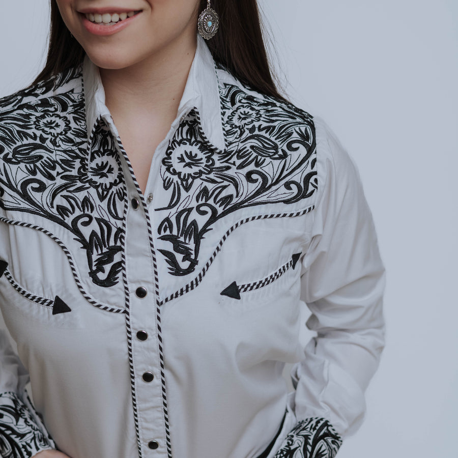 Blusa American West Bord Blanca/Negro 004