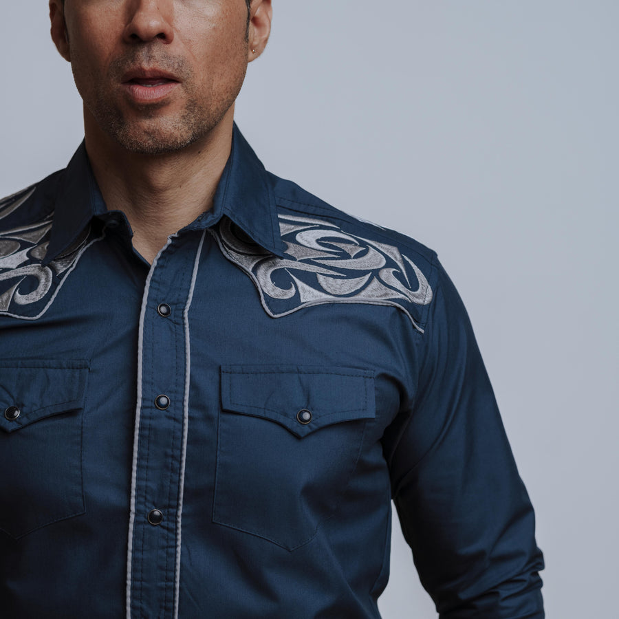 Camisa Wild Bull Bordada Grande Navy Plata 076